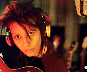 Linda Perry Linda Perry
