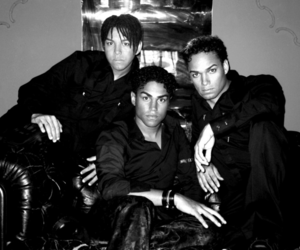 3T 3T