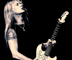 Jerry Cantrell Jerry Cantrell